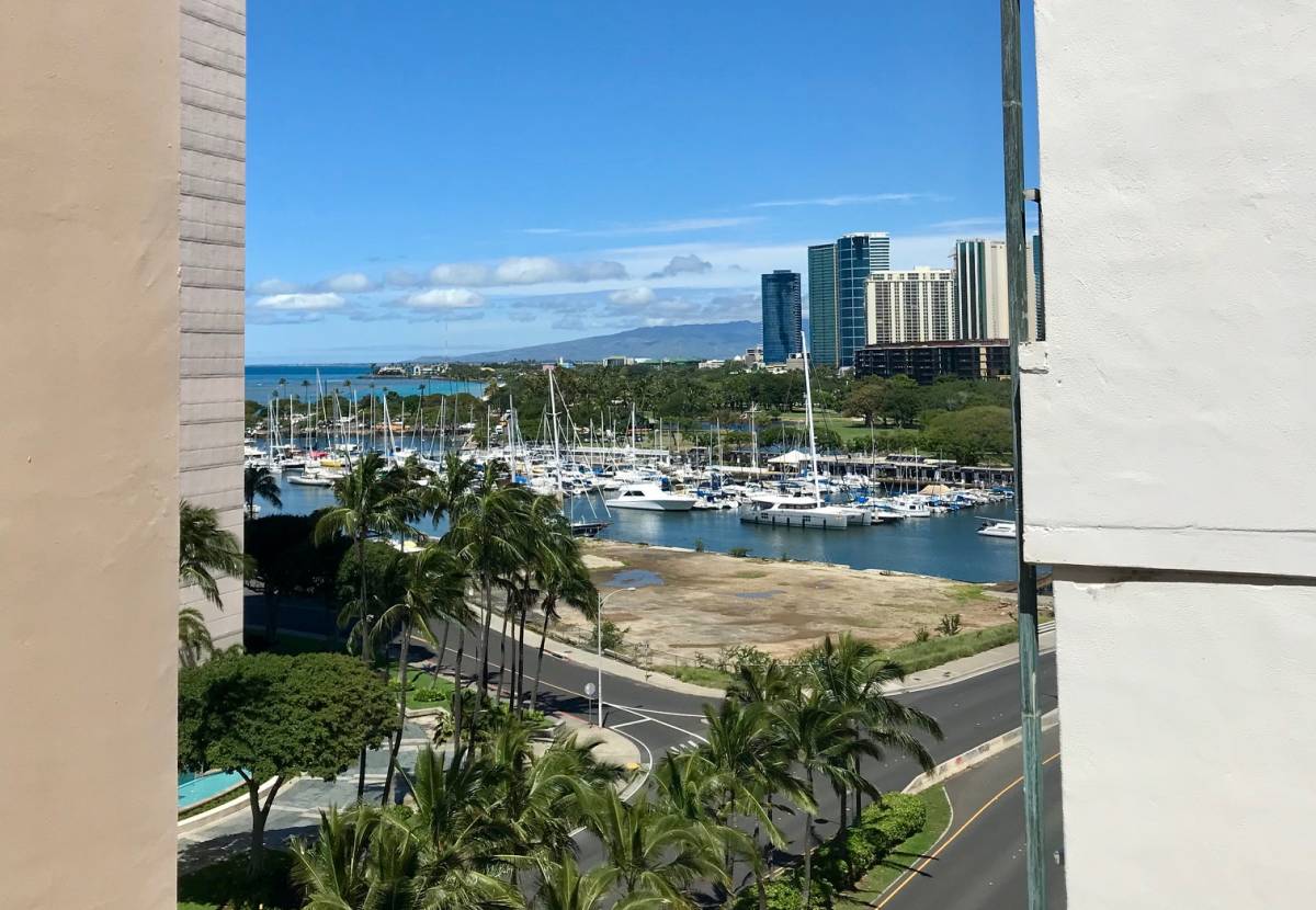 Aloha! A Review of the The Equus Hotel in Honolulu, Hawaii