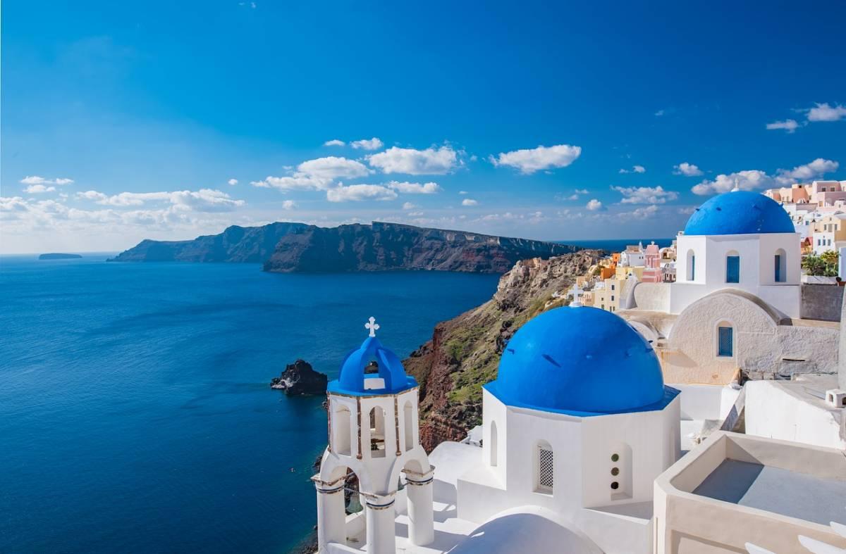 How to Find Cheap Flights to Europe: Tips to Save You Money on Airfare