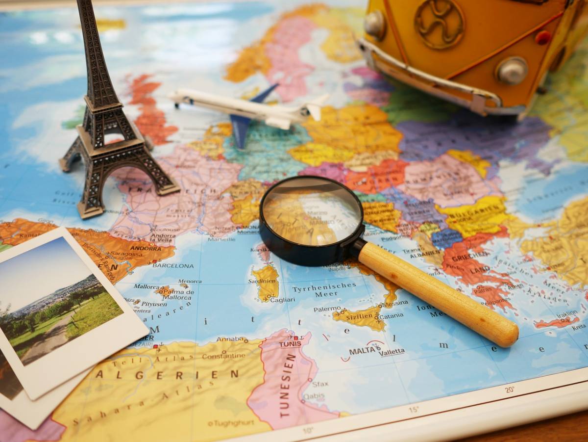 Your Ultimate Guide to Cities with Free (and Almost Free) Airport Layover Tours