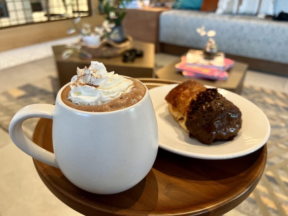A Review of the Omni Tempe Hotel at ASU: School Spirit Meets Downtown Luxury