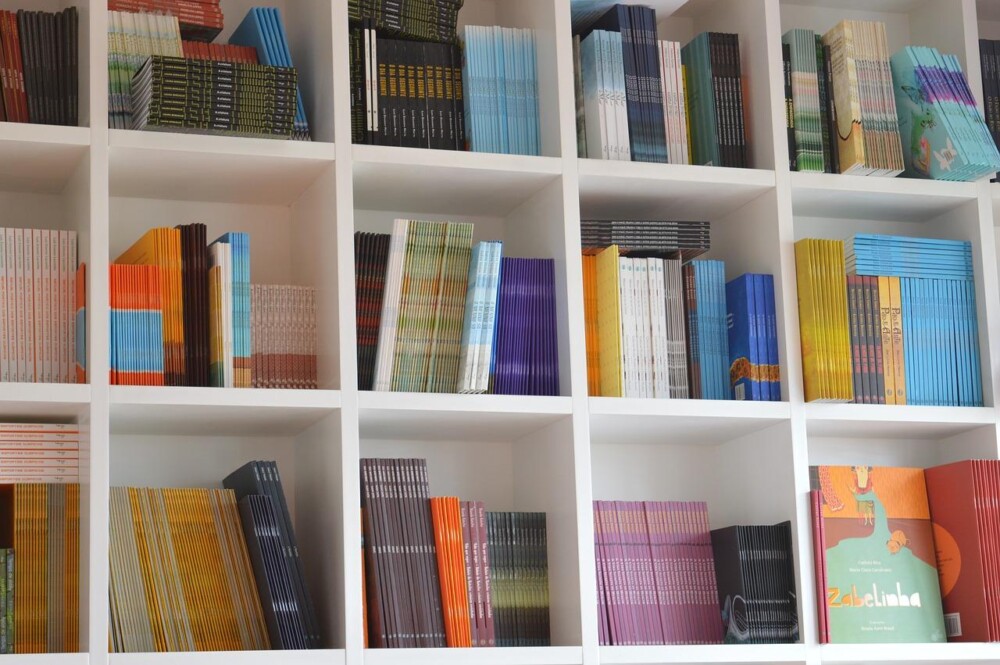 How to Self-Publish a Book on Amazon and Make Steady Passive Income