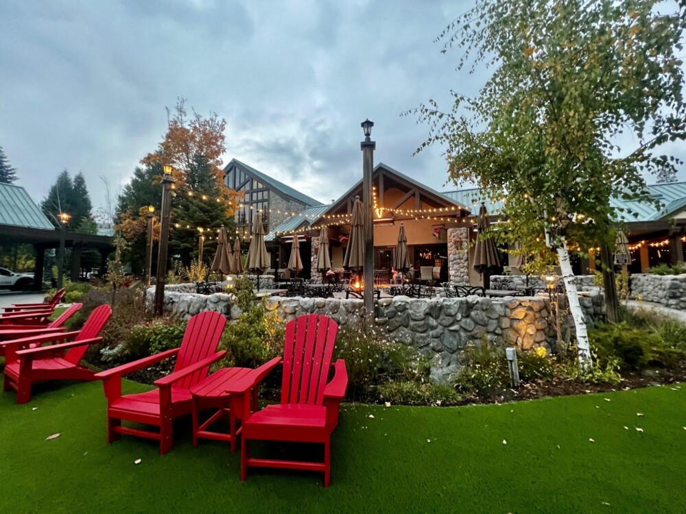 Tenaya at Yosemite Review: All the Amenities Just 10 Minutes from the Park
